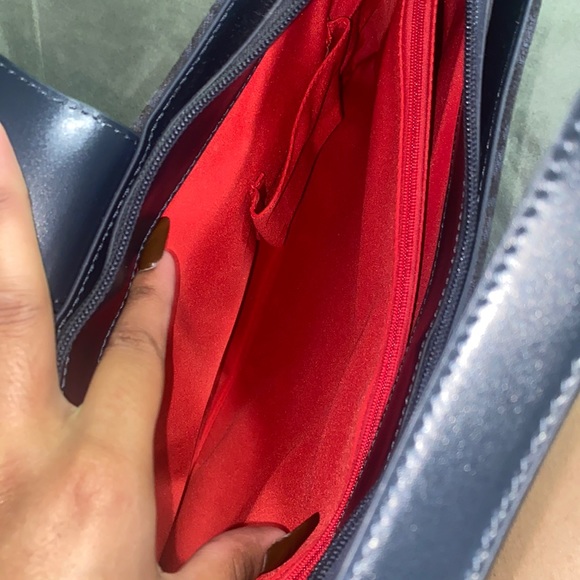 Purse - Picture 2 of 3